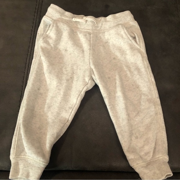 Pink and Grey Oshkosh Sweatpants Size 18 Months - Picture 6 of 11